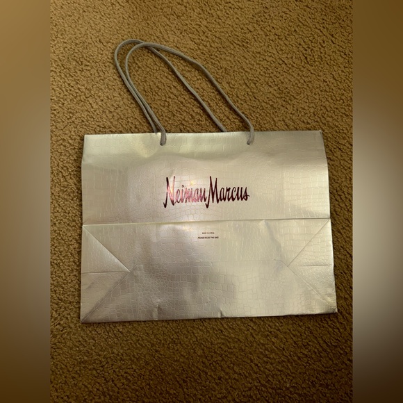 Neiman Marcus, Splendid, Henri Bendel, Tory Burch, etc Shopping Bags Bundle - Picture 12 of 12